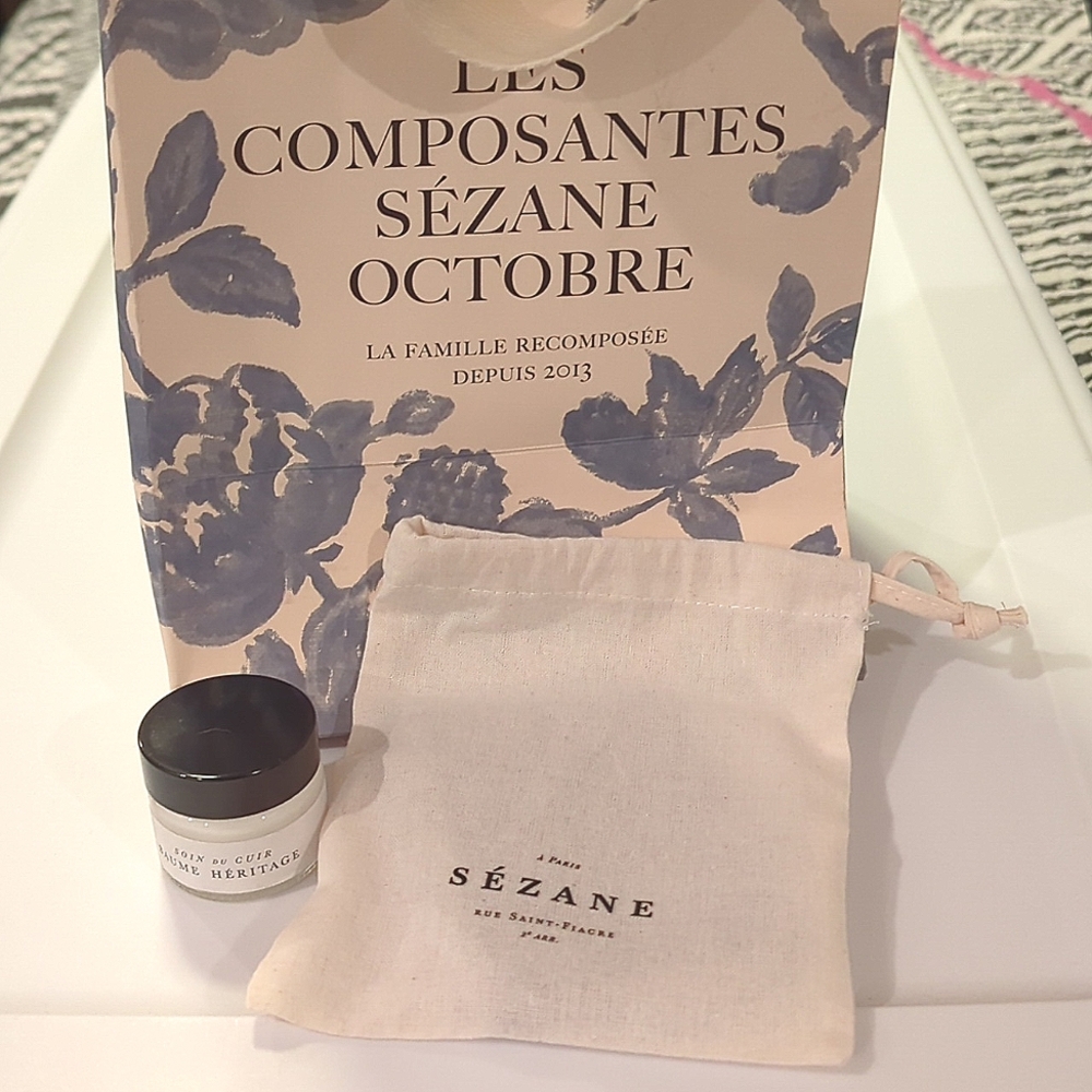 Sezane leather card holder